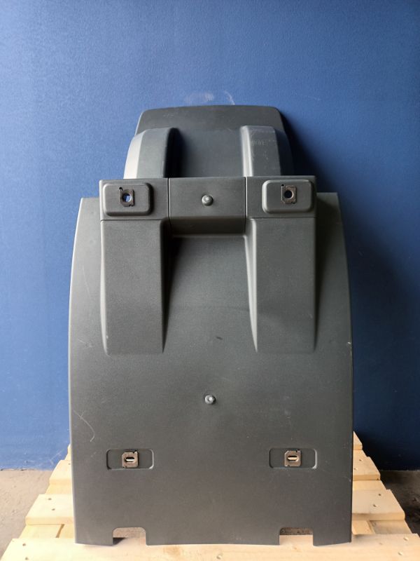 VOLVO 82637695 MUDGUARD - Mantas Service
